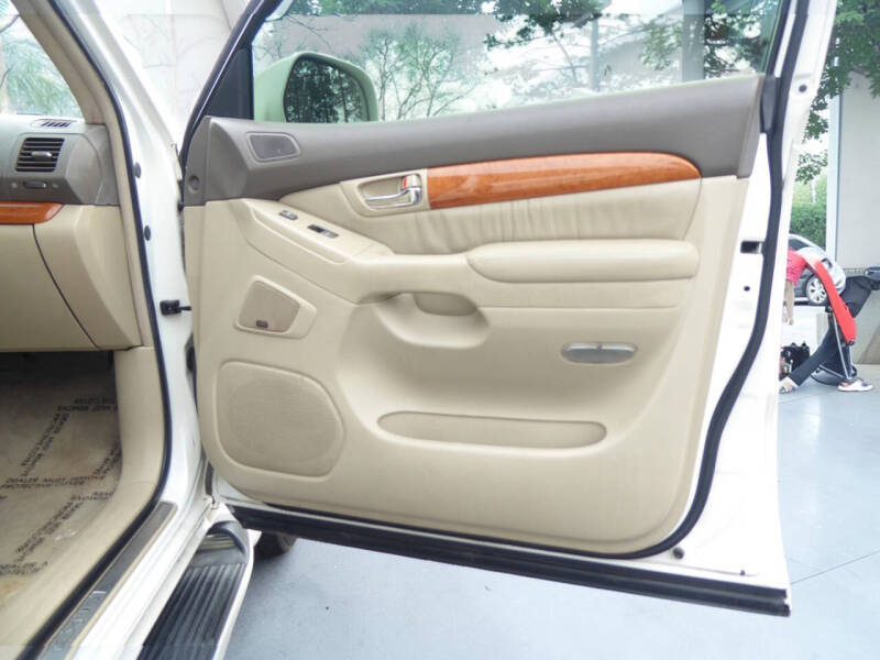 2004 Lexus GX 470