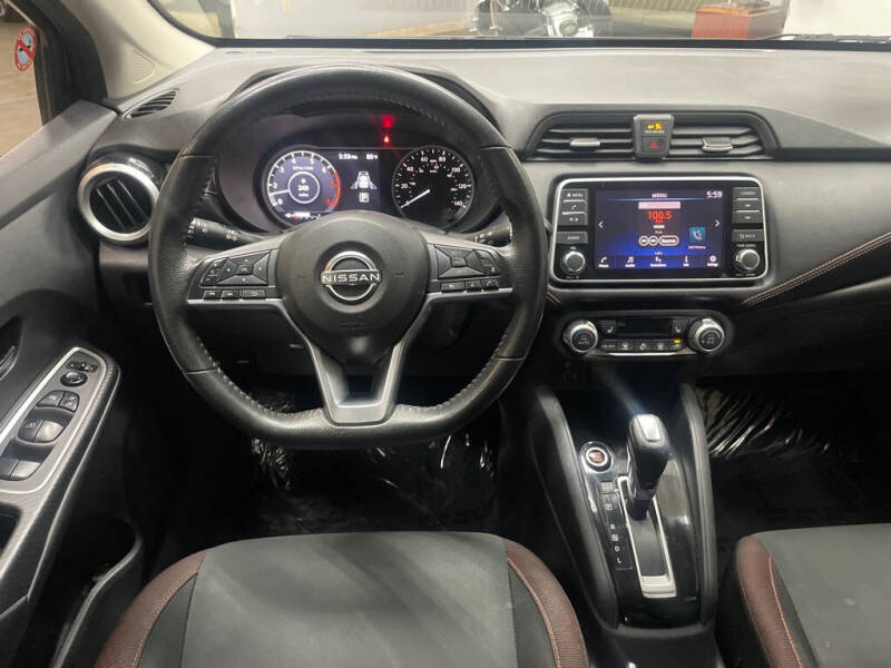 2020 Nissan Versa SR