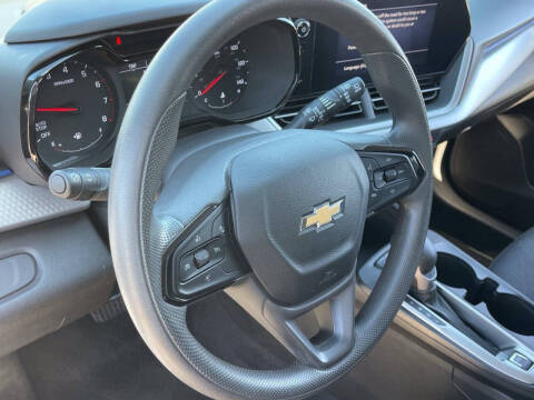 2025 Chevrolet Trax LS