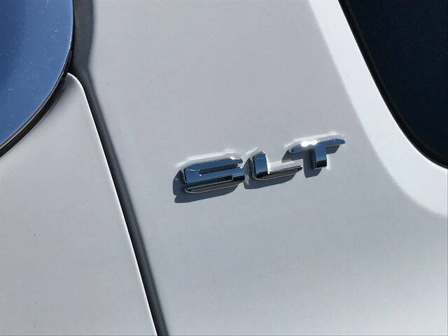 2022 GMC Acadia SLT