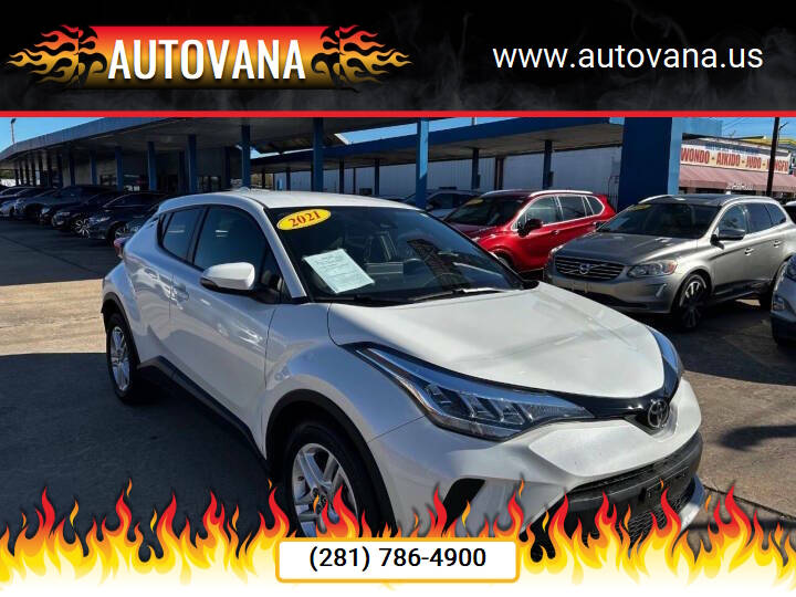 Off white 2021 Toyota C-HR XLE XLE 4dr Crossover 1