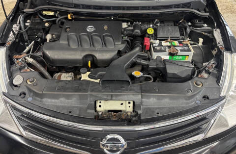 2011 Nissan Versa 1.8 SL