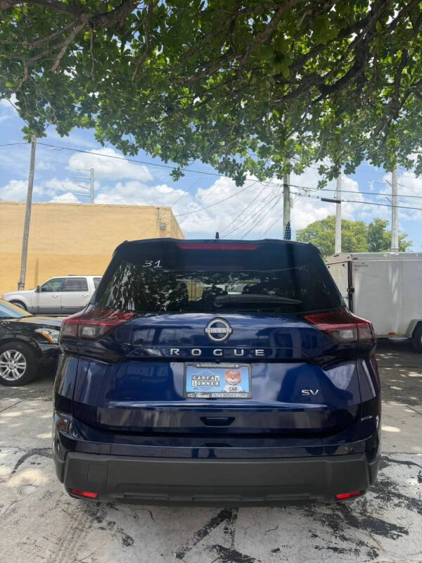 2024 Nissan Rogue SV