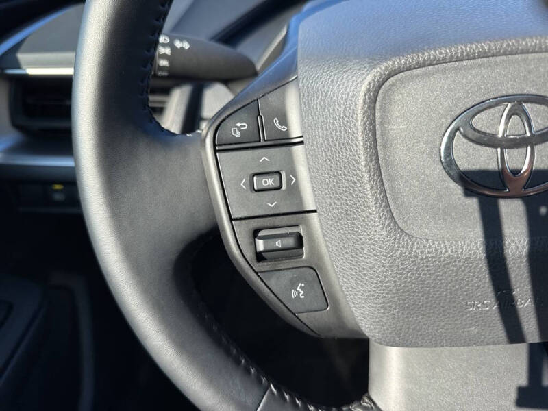 2024 Toyota Prius LE