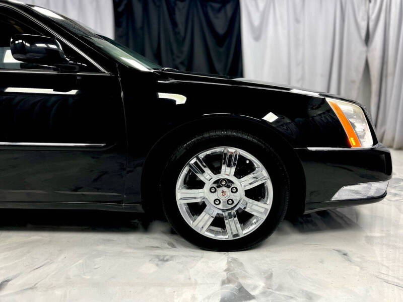 2011 Cadillac DTS Platinum Collection