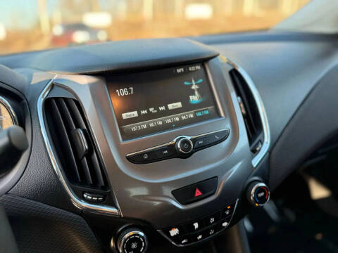 2017 Chevrolet Cruze LT Auto