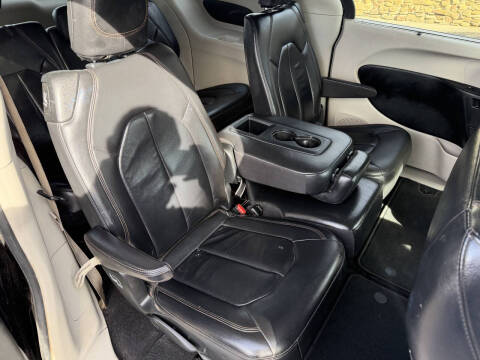 2017 Chrysler Pacifica Touring Plus