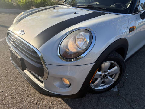 2016 MINI Hardtop 4 Door Cooper