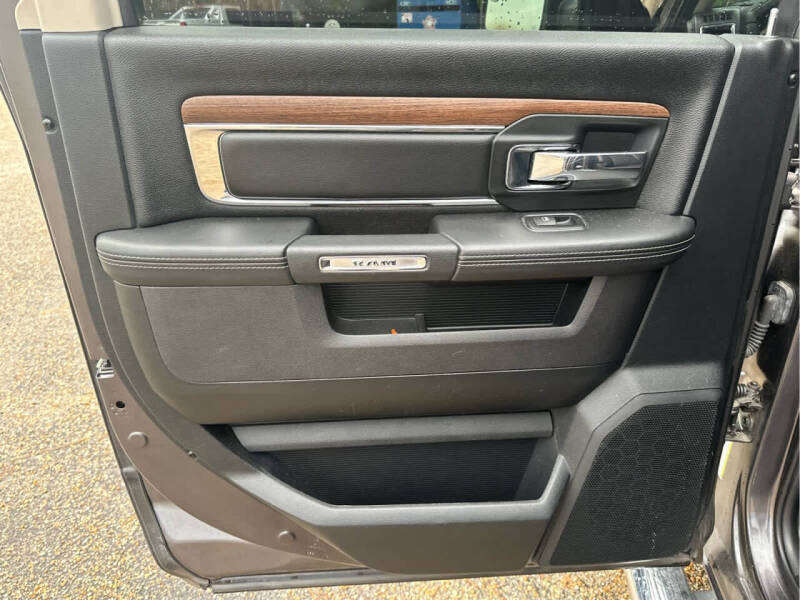 2017 RAM 1500 Laramie