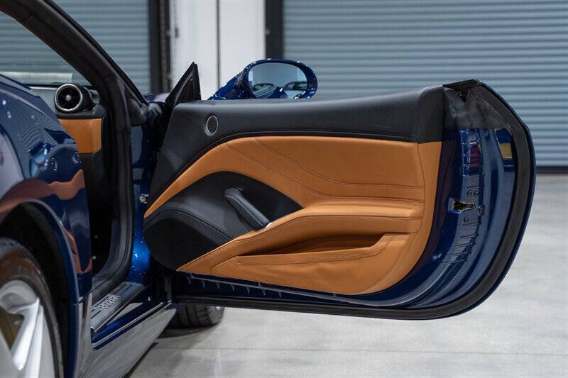 2016 Ferrari California T