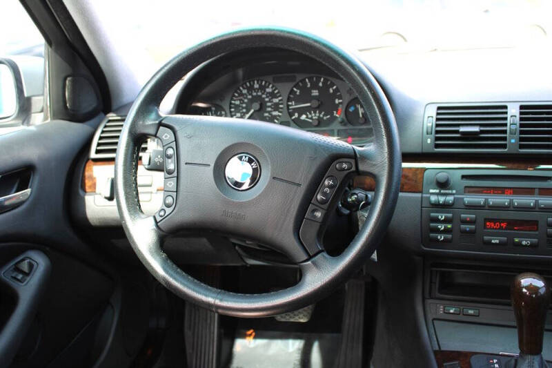 2005 BMW 3 Series 325i