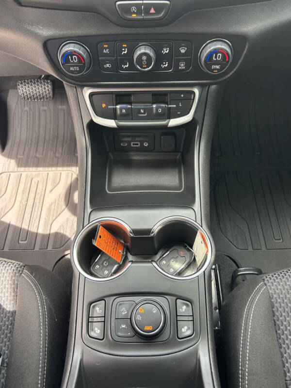 2024 GMC Terrain SLE