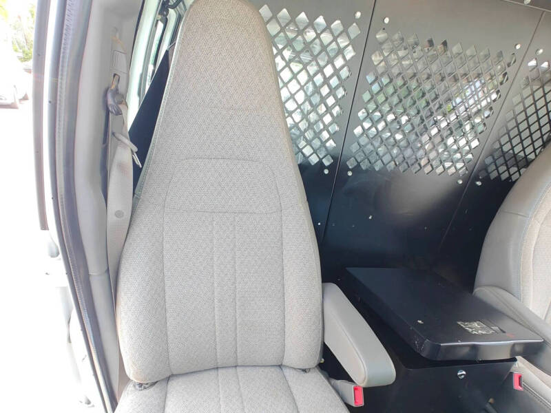 2017 Chevrolet Express 2500