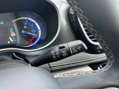 2024 Chrysler Pacifica Plug-In Hybrid Select