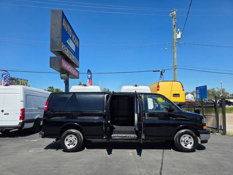 2023 GMC Savana 3500