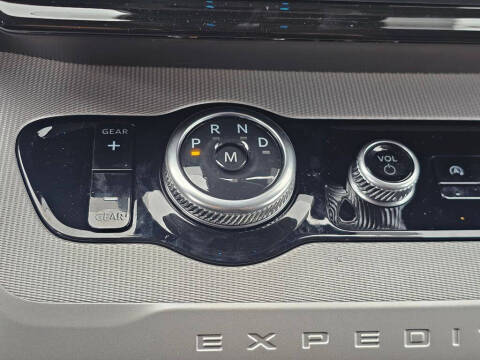 2026 Ford Expedition MAX Active