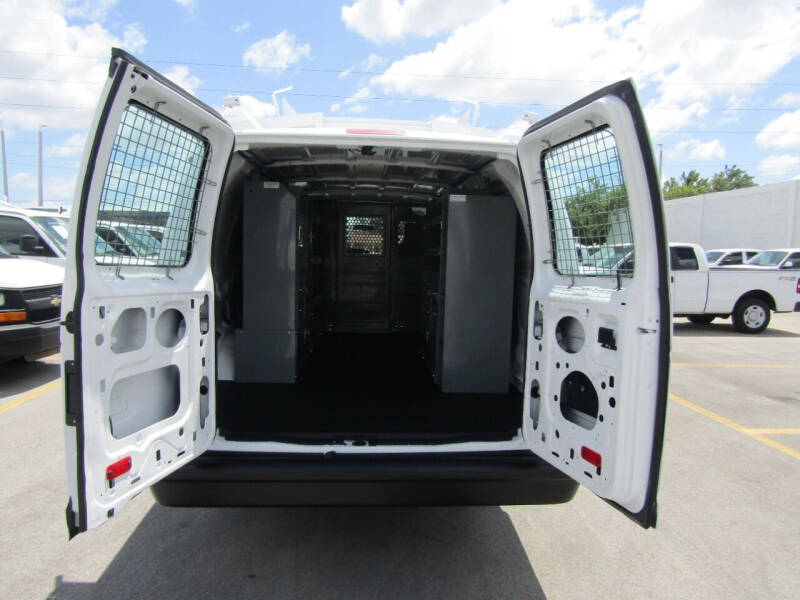 2012 Ford E-Series Econoline Van Commercial photo 10