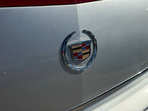 2011 Cadillac DTS Luxury Collection