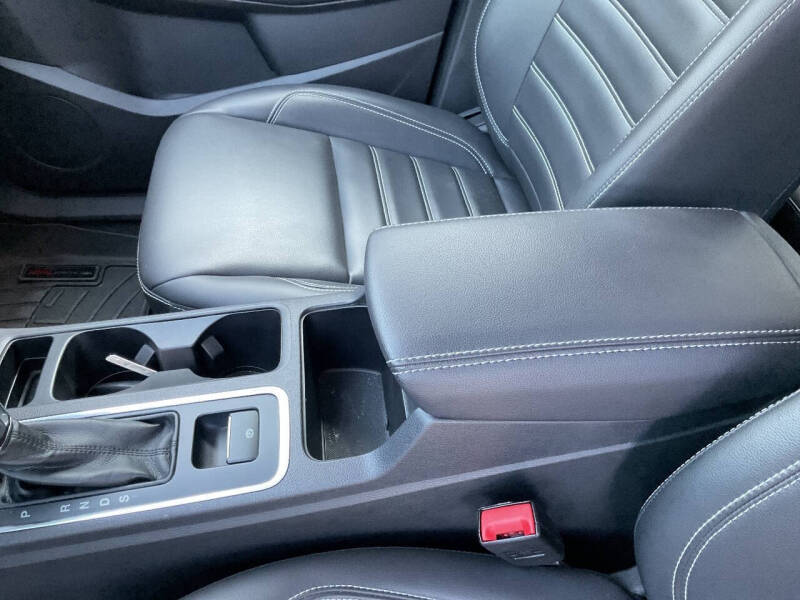 2019 Ford Escape SEL