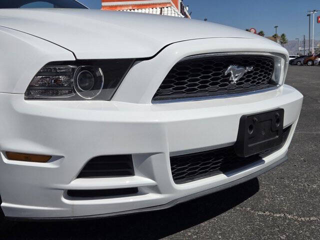 2014 Ford Mustang V6