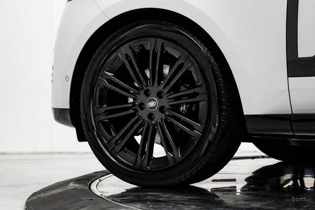 2024 Land Rover Range Rover P400 SE