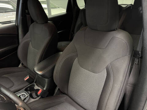 2020 Jeep Cherokee Latitude