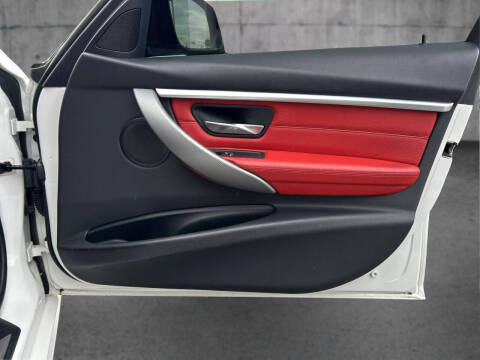 2018 BMW 3 Series 330i