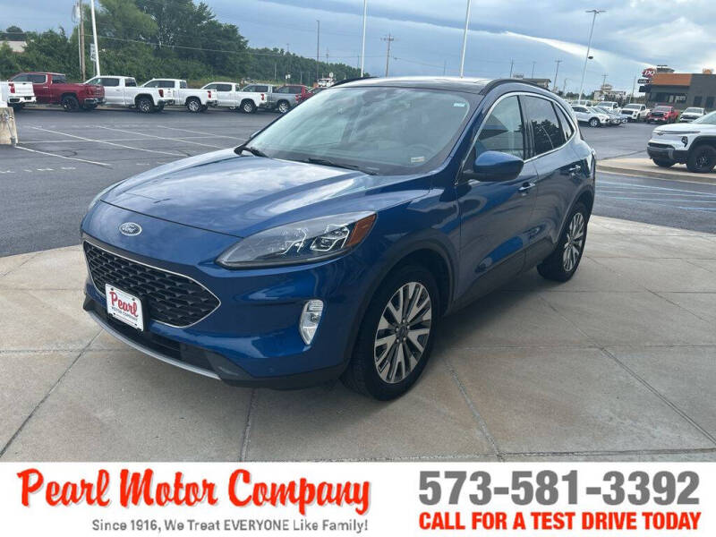 2022 Ford Escape Hybrid Titanium