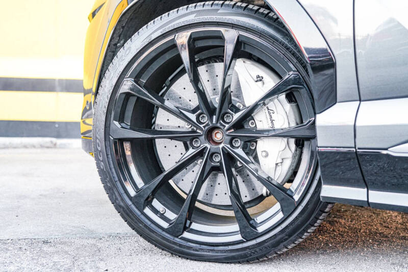 2020 Lamborghini Urus