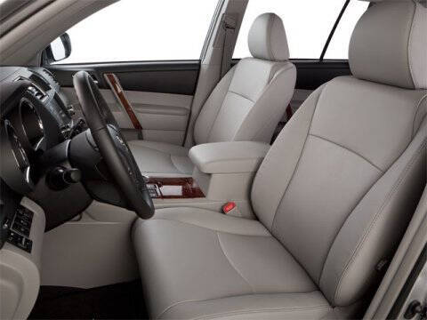2013 Toyota Highlander Plus