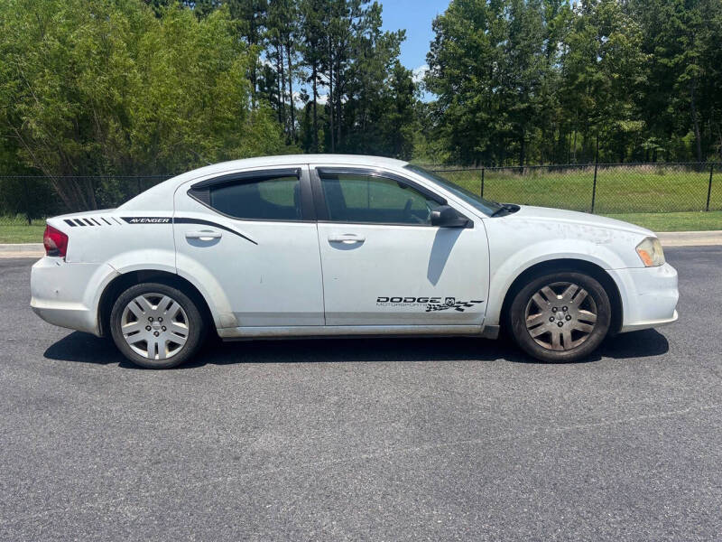 2012 Dodge Avenger SE