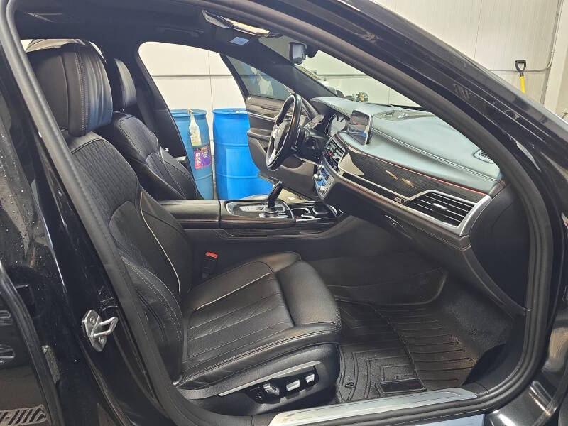 2016 BMW 7 Series 750i xDrive