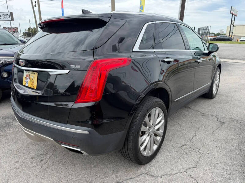 2017 Cadillac XT5 Platinum