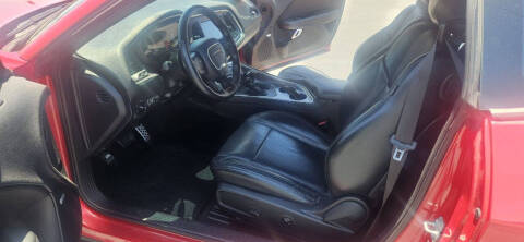2016 Dodge Challenger SXT Plus