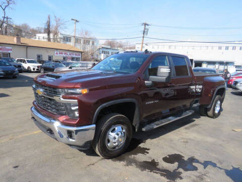 2024 Chevrolet Silverado 3500HD for sale at Saw Mill Auto in Yonkers NY