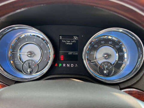 2011 Chrysler 300 Limited