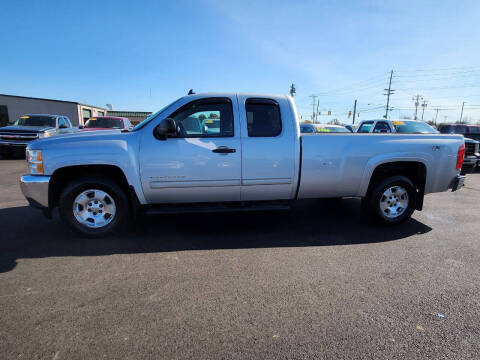 2013 Chevrolet Silverado 1500 for sale at Queen City Motors in Harrison OH