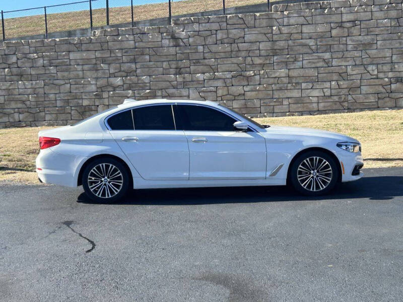 2018 BMW 5 Series 540i