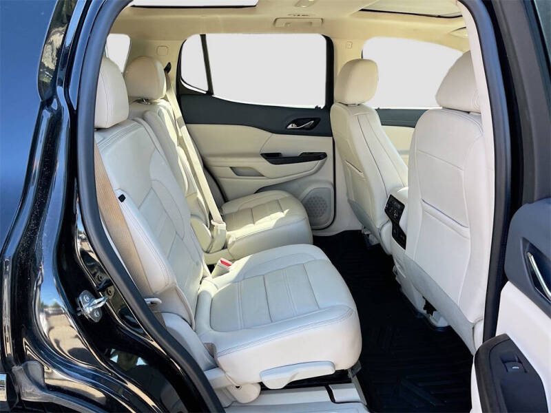 2020 GMC Acadia Denali