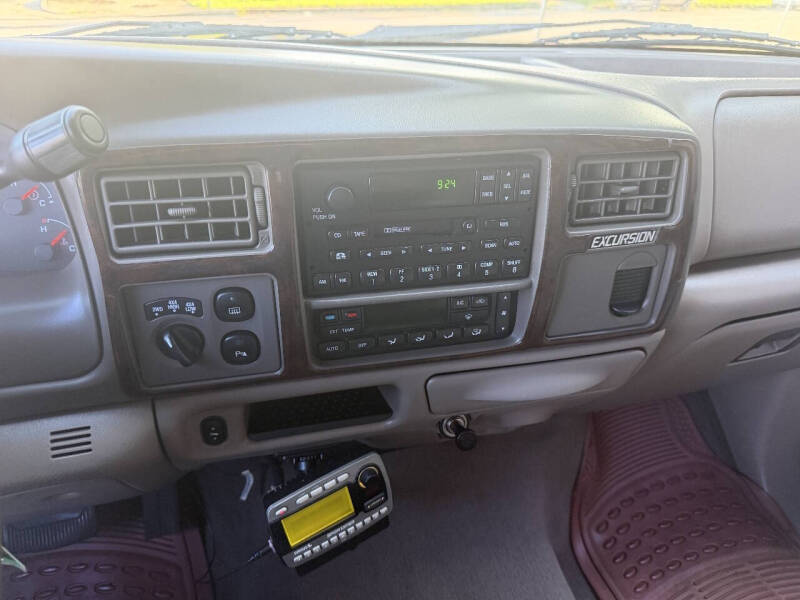 2004 Ford Excursion Limited