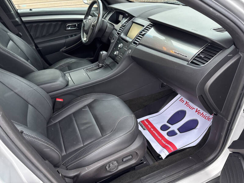 2014 Ford Taurus SEL