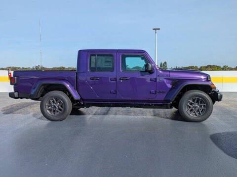 2026 Jeep Gladiator Sport