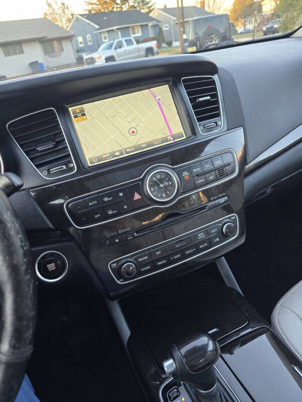 2014 Kia Cadenza Premium