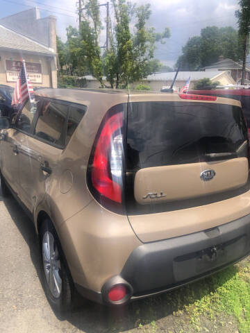 2015 Kia Soul +