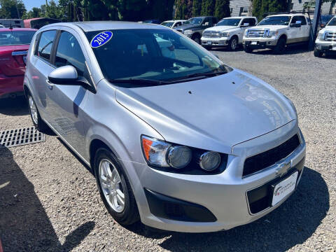 2013 Chevrolet Sonic LT Manual