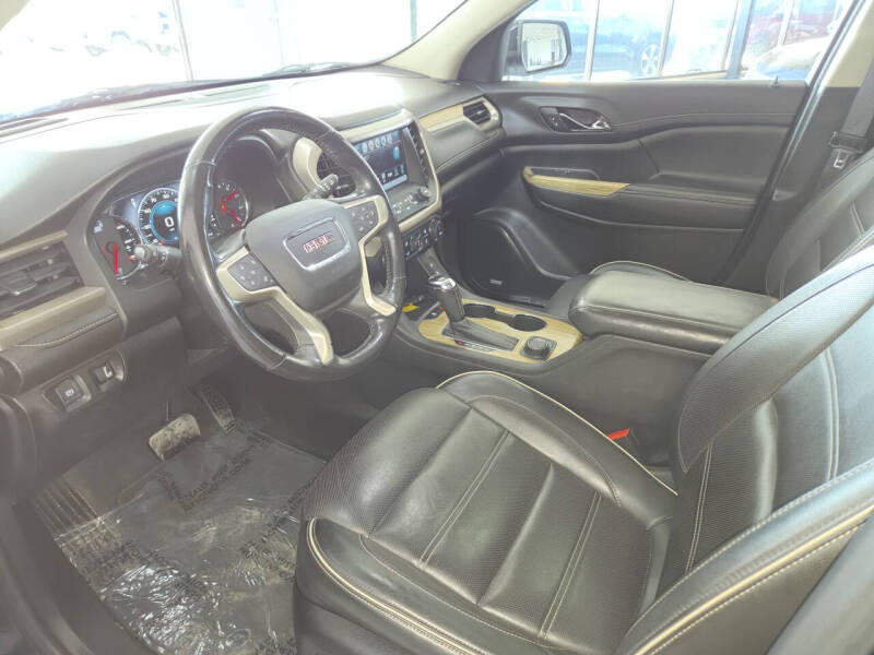 2019 GMC Acadia Denali