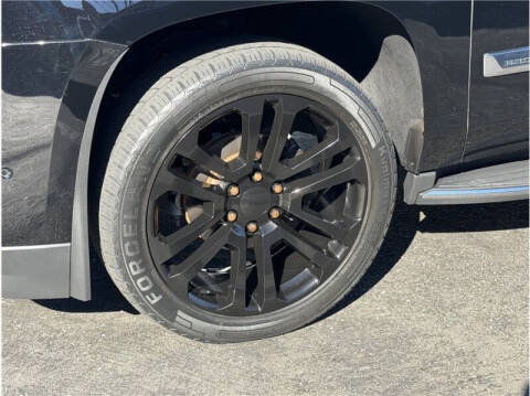 2017 Cadillac Escalade Luxury