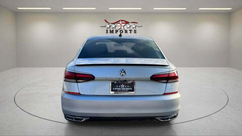 2020 Volkswagen Passat R-Line