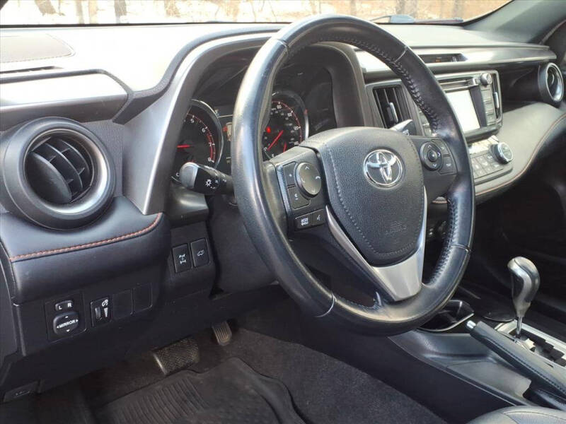 2016 Toyota RAV4 SE
