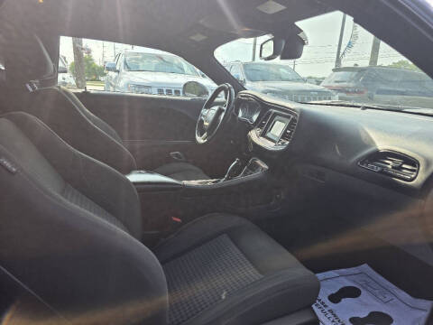 2015 Dodge Challenger SXT